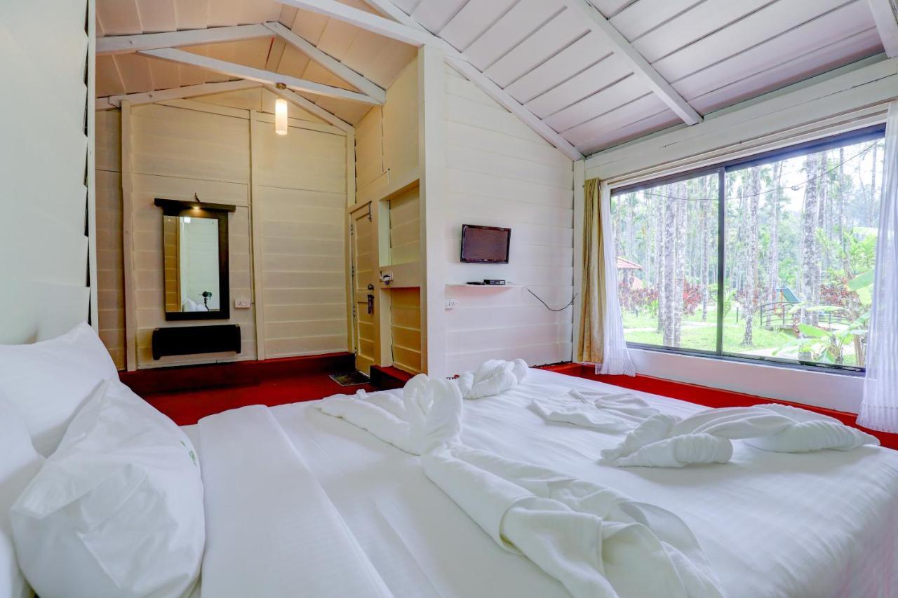 Ezzenza Areca Resort Madikeri Kültér fotó