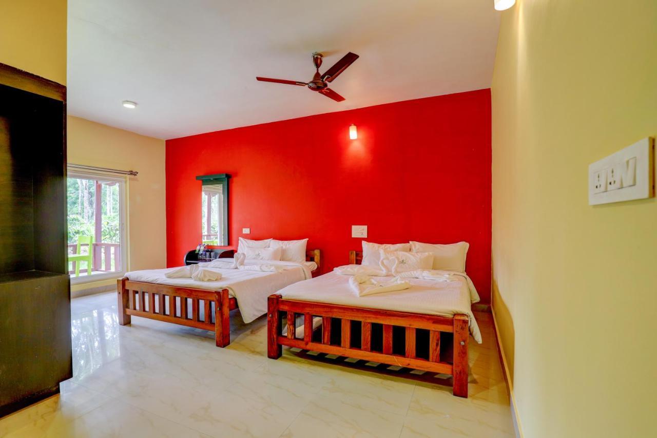 Ezzenza Areca Resort Madikeri Kültér fotó