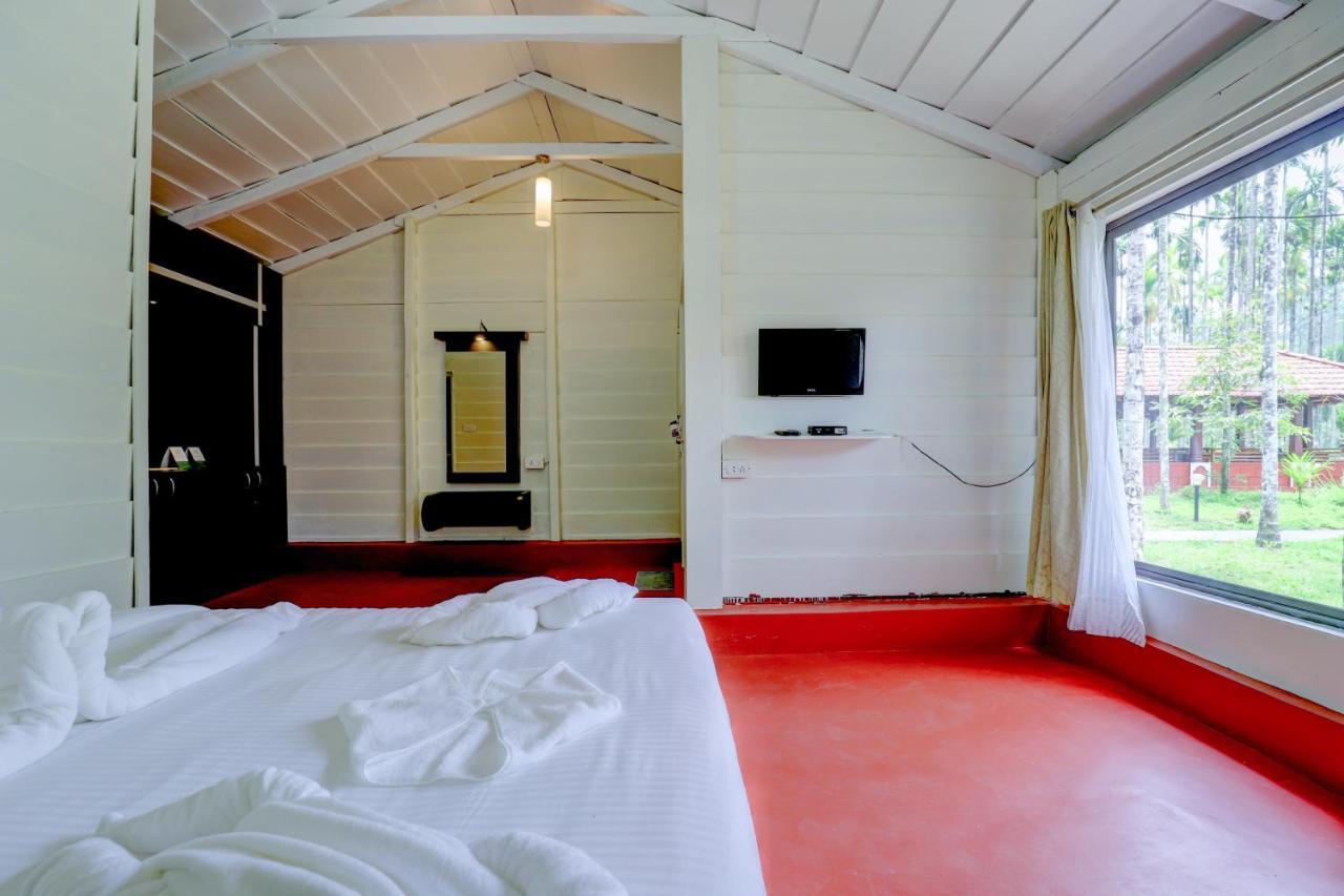 Ezzenza Areca Resort Madikeri Kültér fotó